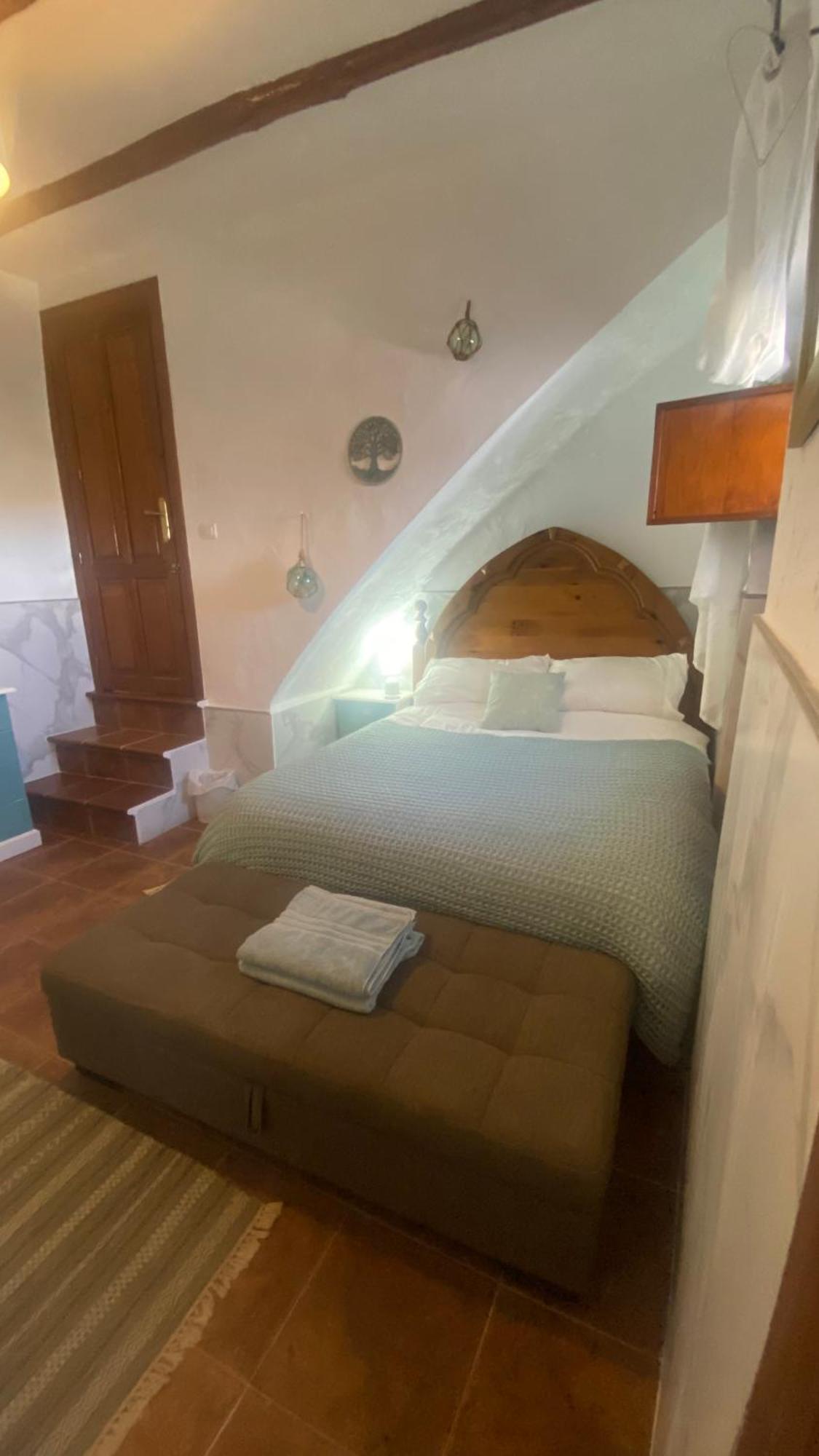 Appartement Cortijo Perejil, A Tranquil Mountain Escape & Private Pool à Oria Extérieur photo